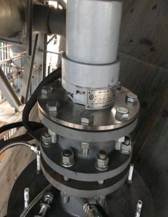 高溫雷達(dá)物位計(jì)現(xiàn)場(chǎng)應(yīng)用圖片(圖1) 高溫雷達(dá)物位計(jì)現(xiàn)場(chǎng)應(yīng)用圖片(圖1)