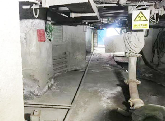 Na-22放射性儀表礦山充填管道密度測(cè)量現(xiàn)場(chǎng)(圖3) Na-22放射性儀表礦山充填管道密度測(cè)量現(xiàn)場(chǎng)(圖3)